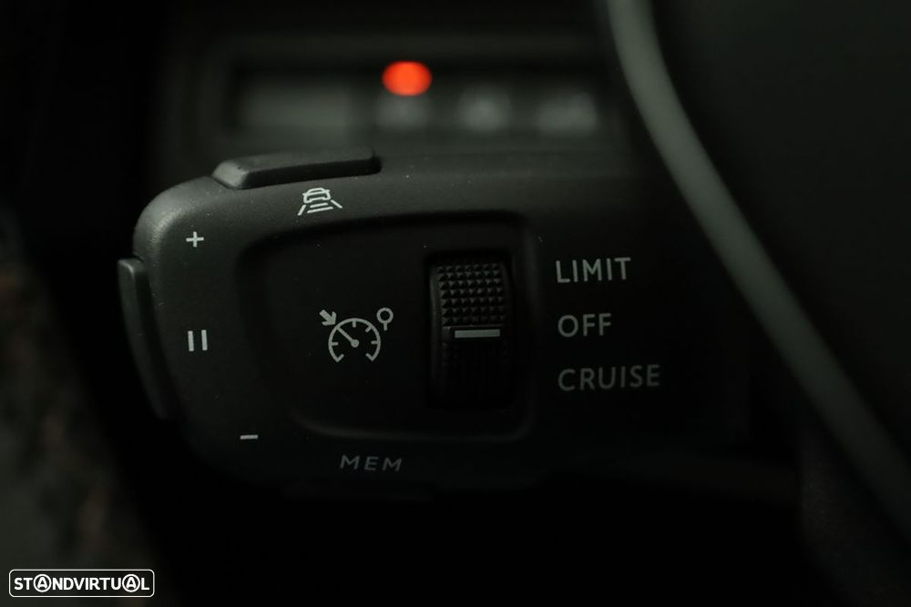 Peugeot 3008 1.2 Hybrid GT e-DCS6 - 17