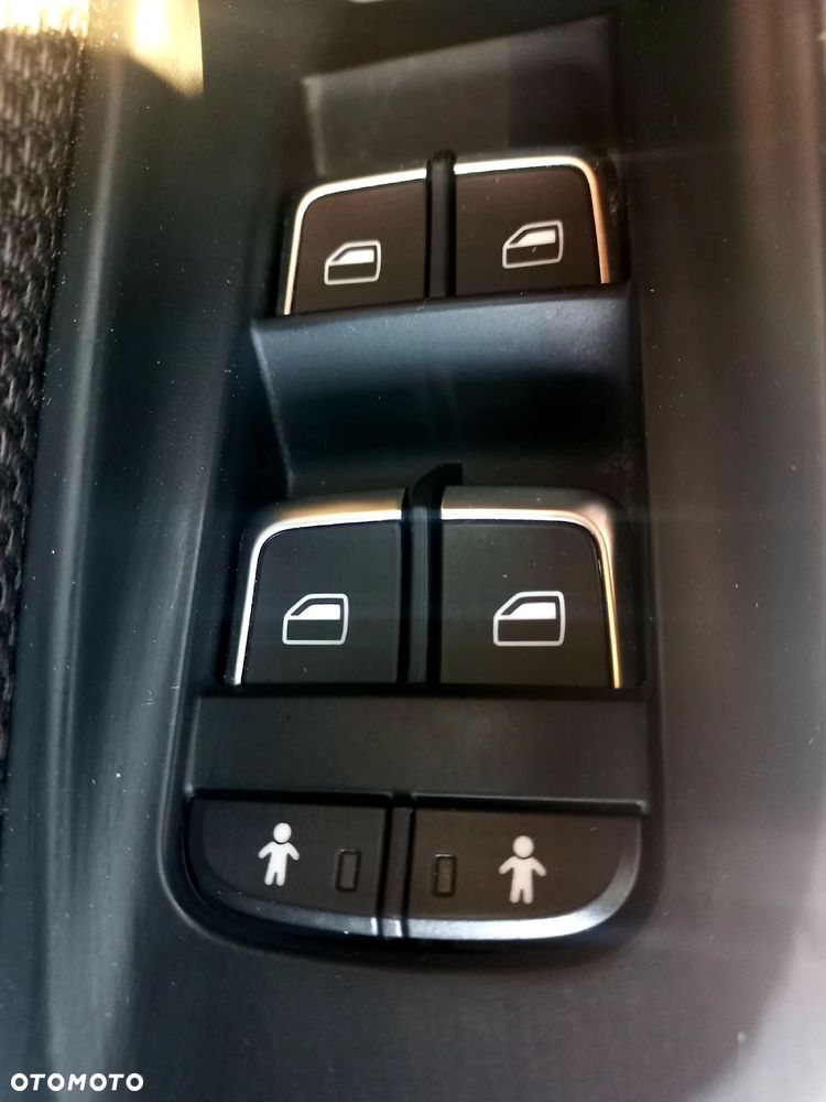 Audi A6 Avant 2.0 TDI Ultra S tronic - 19