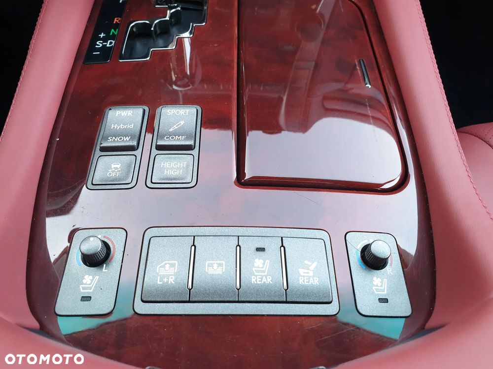Lexus LS - 15