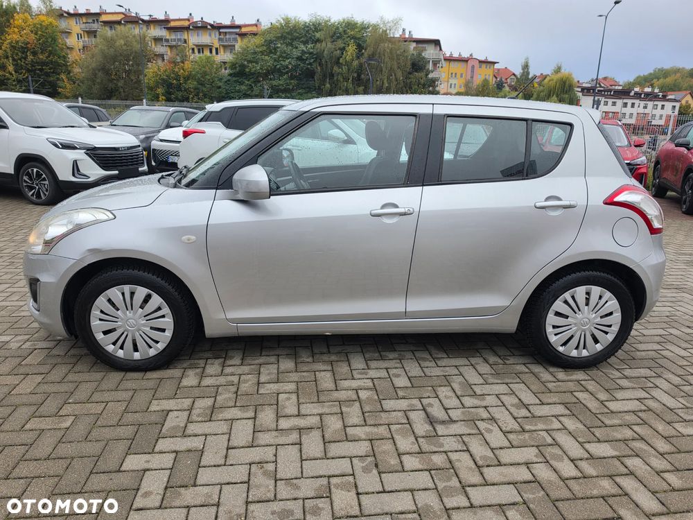 Suzuki Swift 2013 photo 4