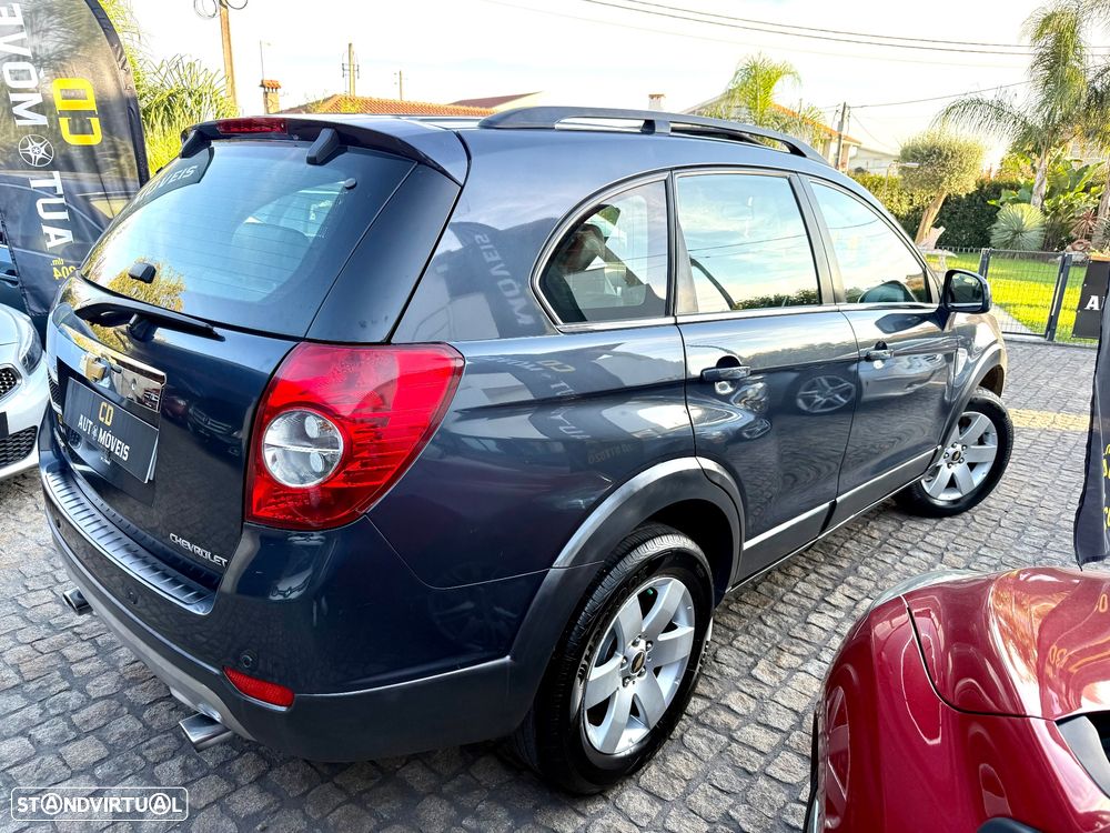Chevrolet Captiva 2.0 VCDi Seven 7L - 23