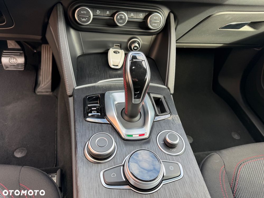 Alfa Romeo Stelvio 2.0 Turbo Business Q4 - 27