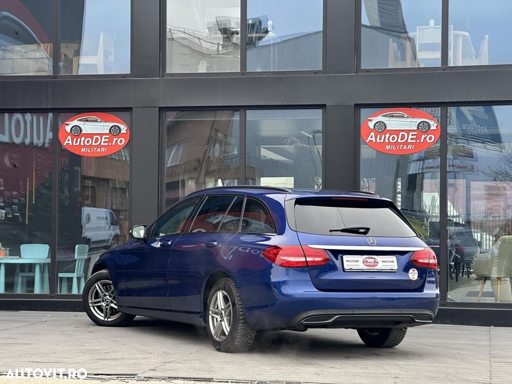 Mercedes-Benz C - 3