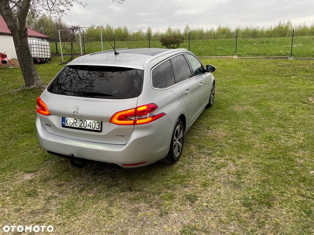 Peugeot 308 2.0 Blue HDi Allure S&S - 10