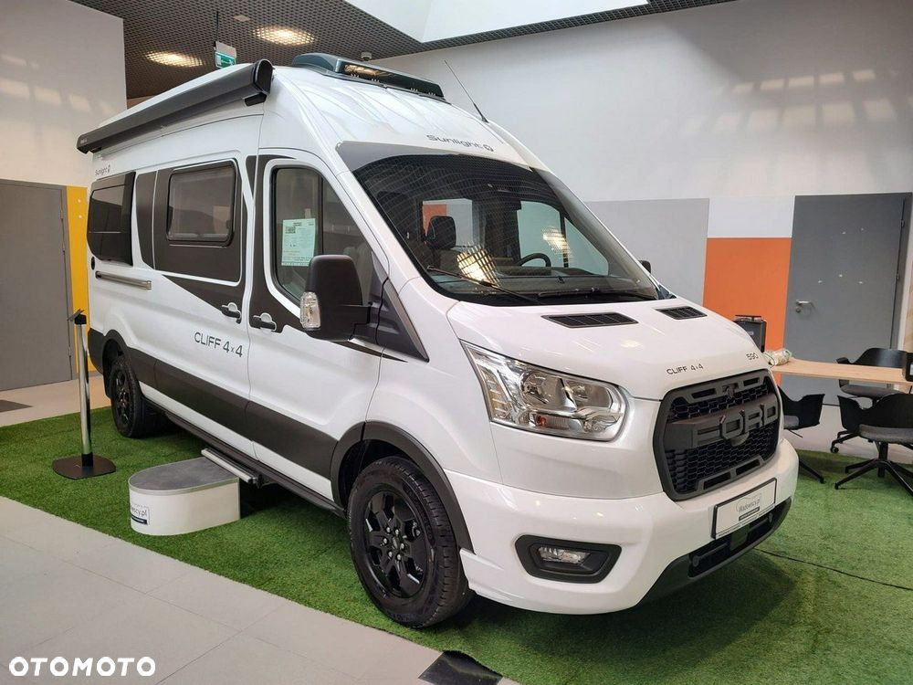 Sunlight Cliff 4x4 590 Ford z Napędem AWD 4x4 - 5