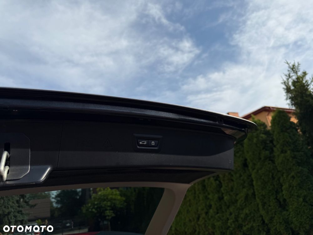 BMW Seria 5 520d Luxury Line - 38