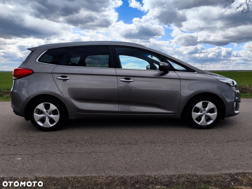 Kia Carens 1.7 CRDi 141 Dream Team Edition - 5