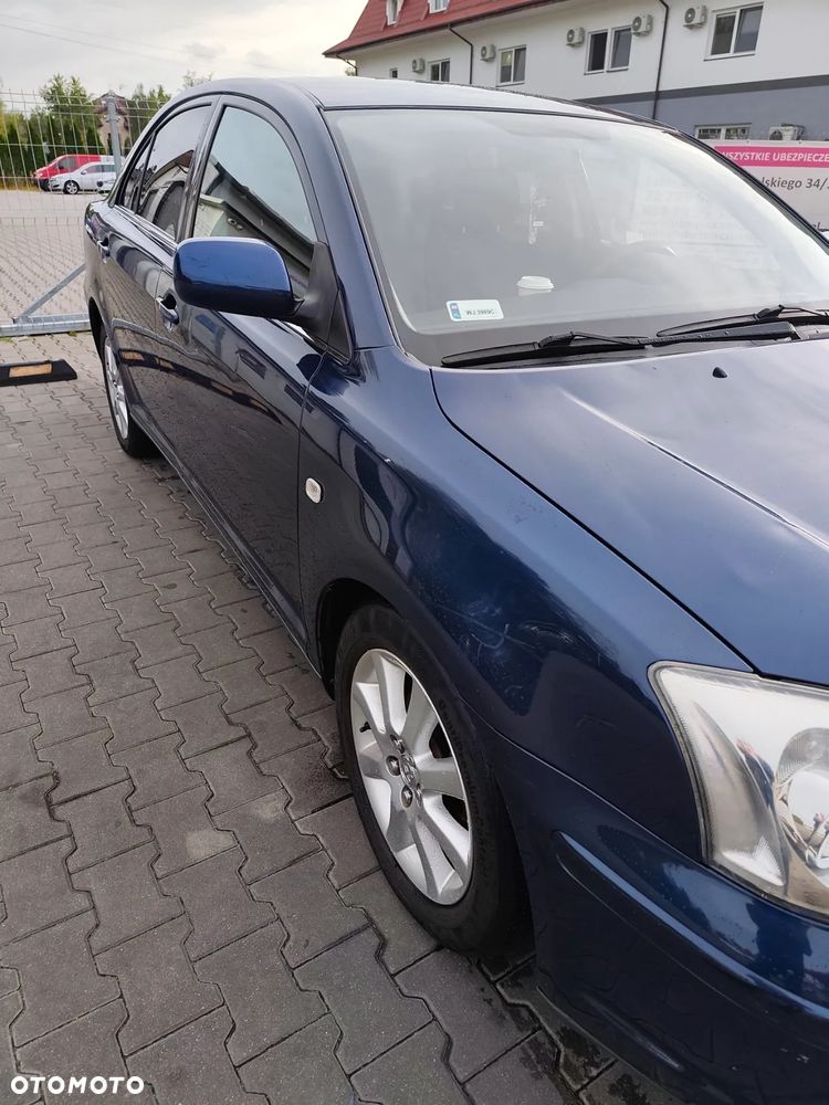Toyota Avensis 1.6 VVT-i Luna - 7