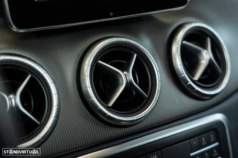 Mercedes-Benz CLA 180 CDI - 30