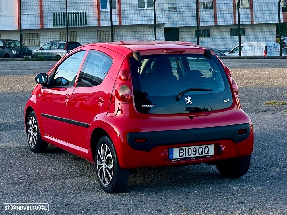 Peugeot 107 1.0 Trendy - 12