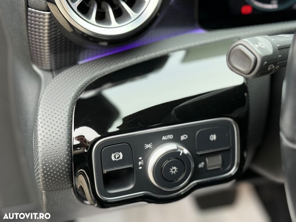 Mercedes-Benz CLA 250 e Coupe - 12