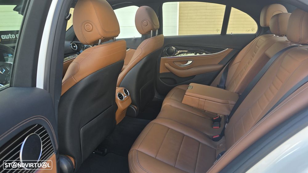 Mercedes-Benz E 220 d AMG Line - 16