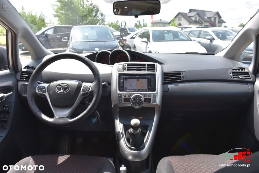 Toyota Verso 1.6 Active 7os - 19