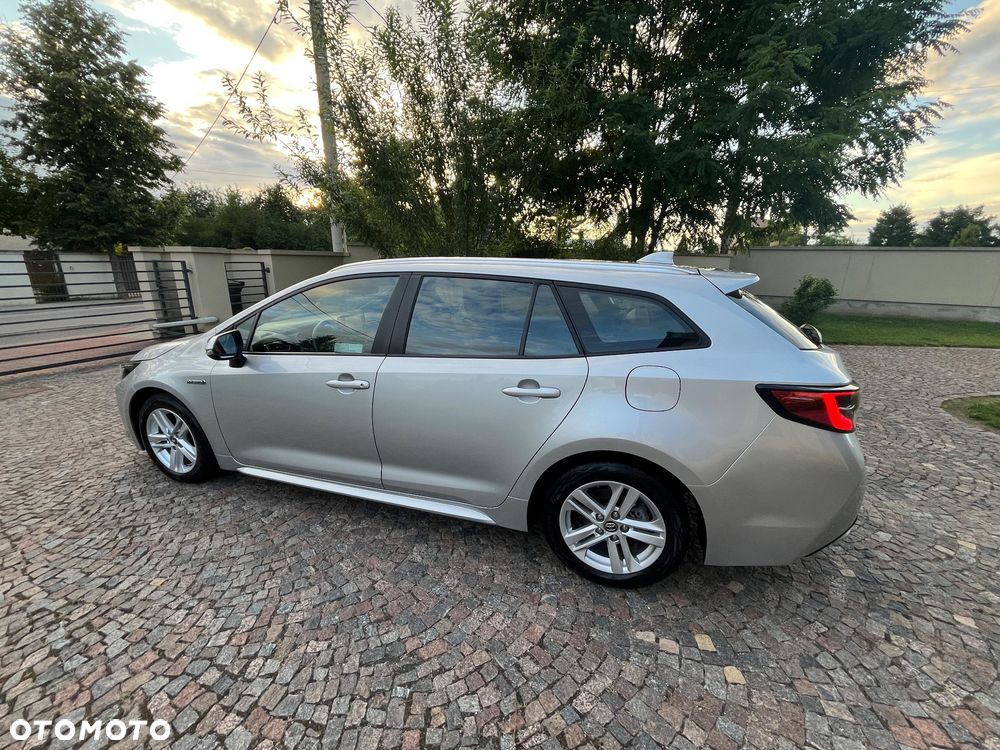 Toyota Corolla 1.8 Hybrid Comfort - 19