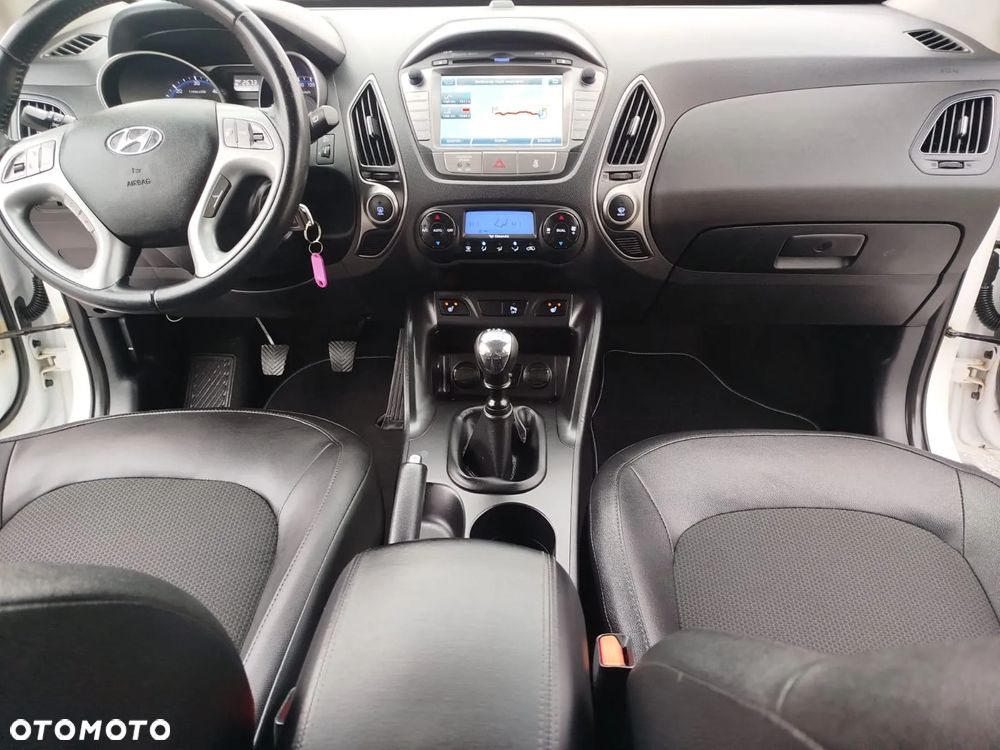 Hyundai ix35 2.0 CRDi 4WD Premium - 16