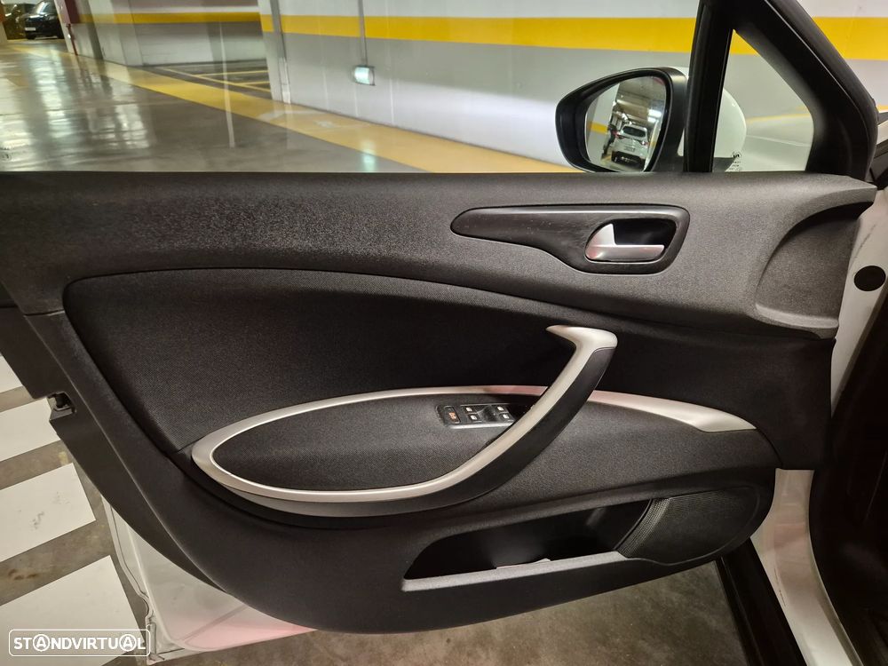 Citroën C5 Tourer 1.6 e-HDi Séduction Air.CMP6 - 25