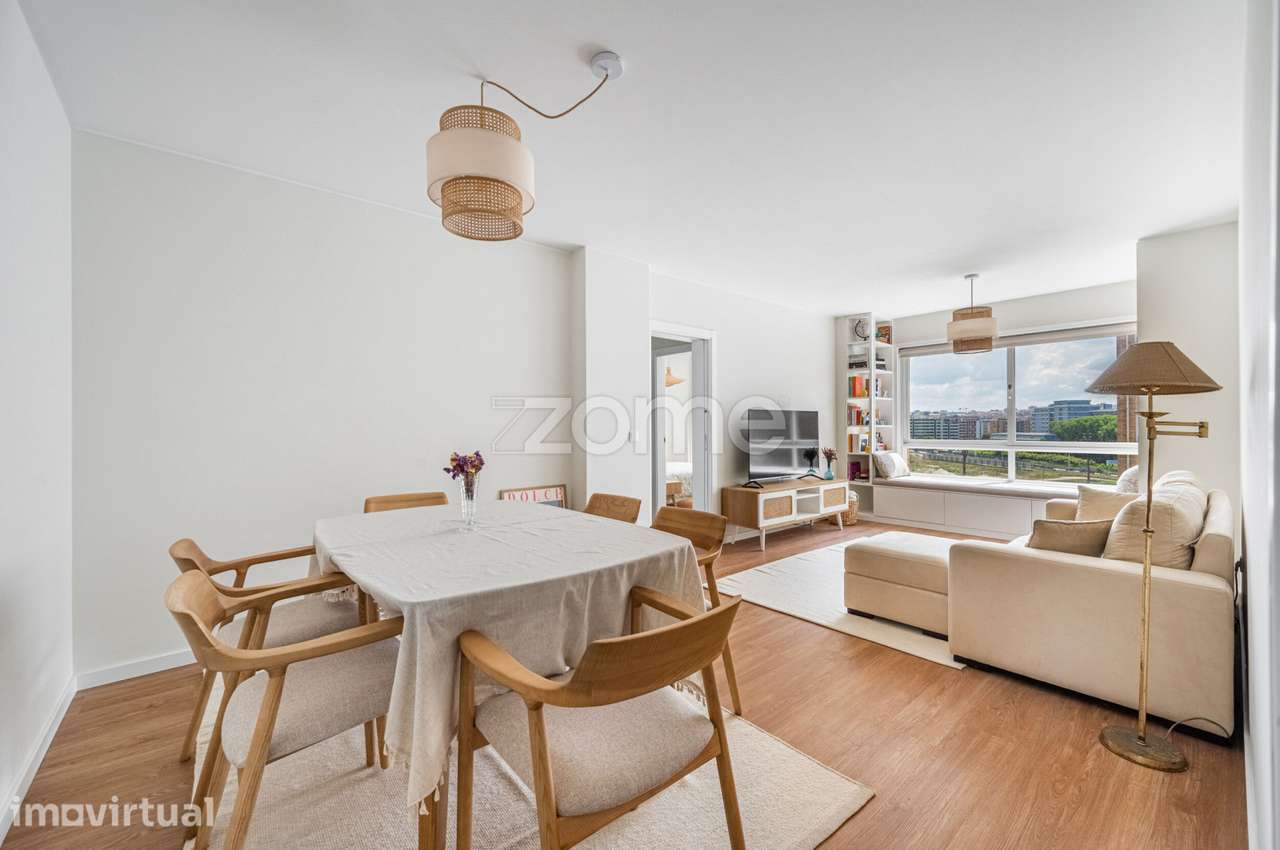 Apartamento T2 - Prelada, Porto | lugar de garagem + arrumos - Grande imagem: 2/18