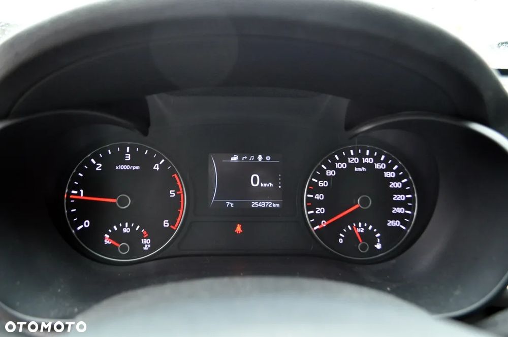 Kia Optima 1.7 CRDI L - 26