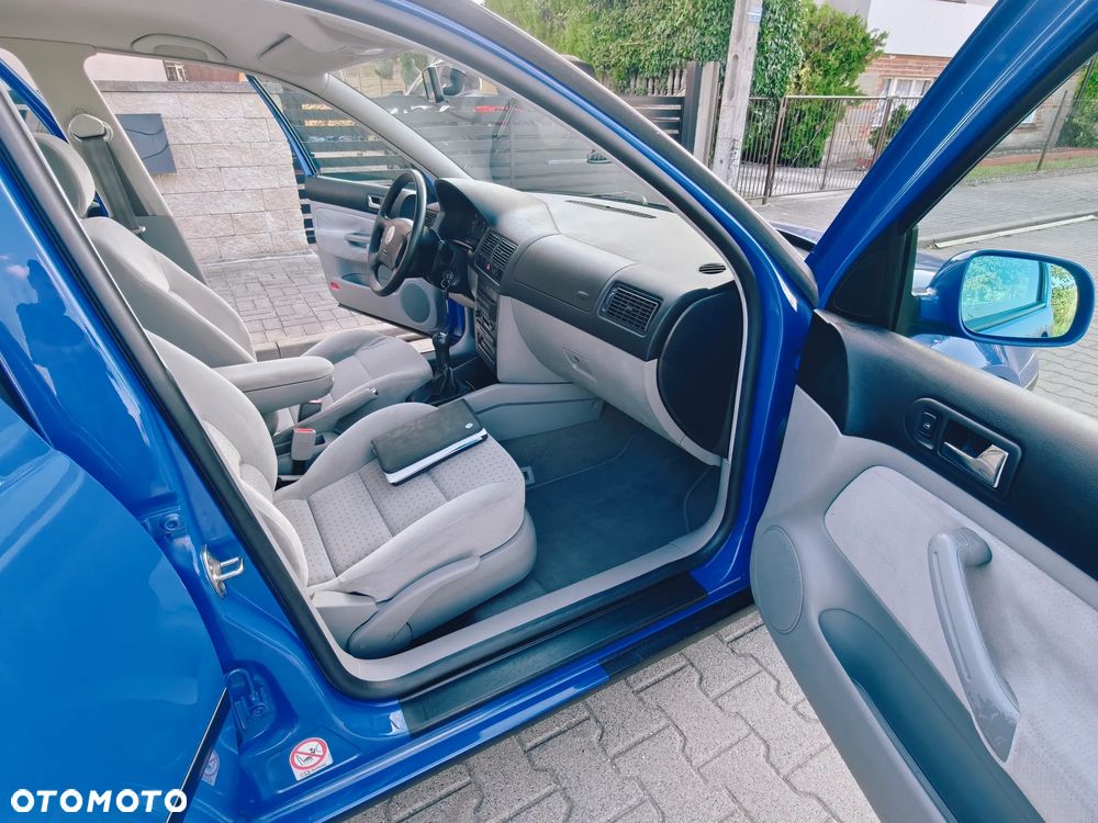 Volkswagen Golf - 12