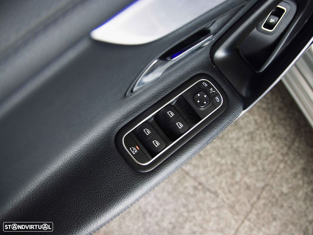 Mercedes-Benz A 180 Limousine d Progressive Aut. - 27