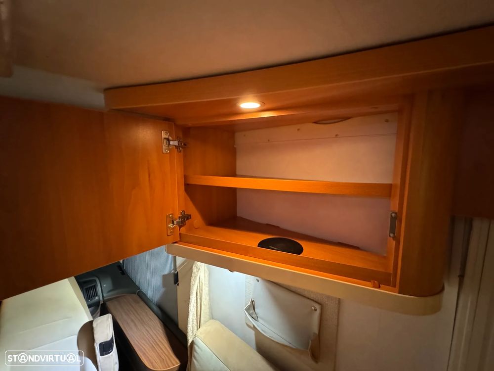 Hymer Classe B CL 654 3.0JTD - 36