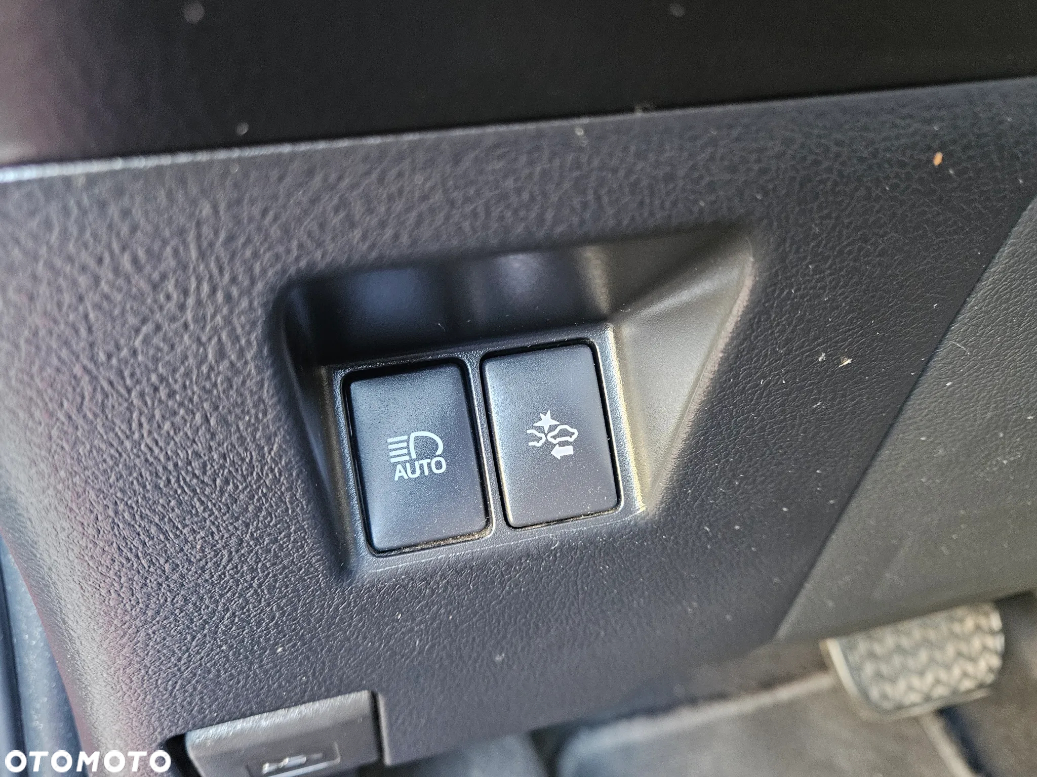 Toyota Yaris Hybrid 1.5 VVT-i Comfort - 18