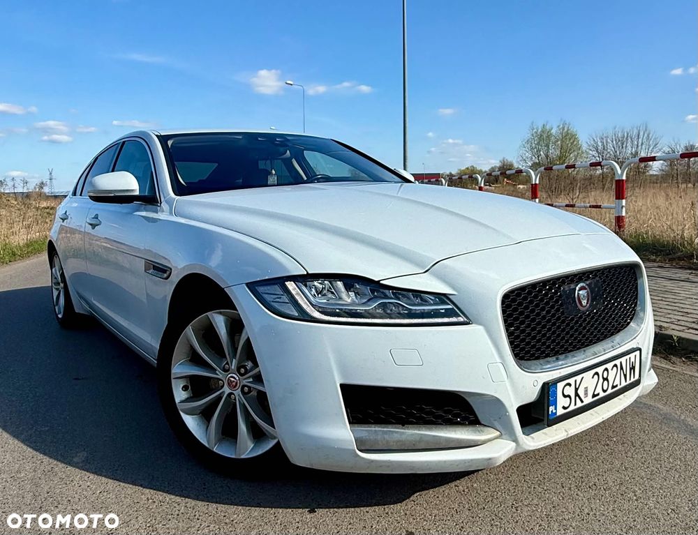 Jaguar XF 2.0 i4D Prestige - 1
