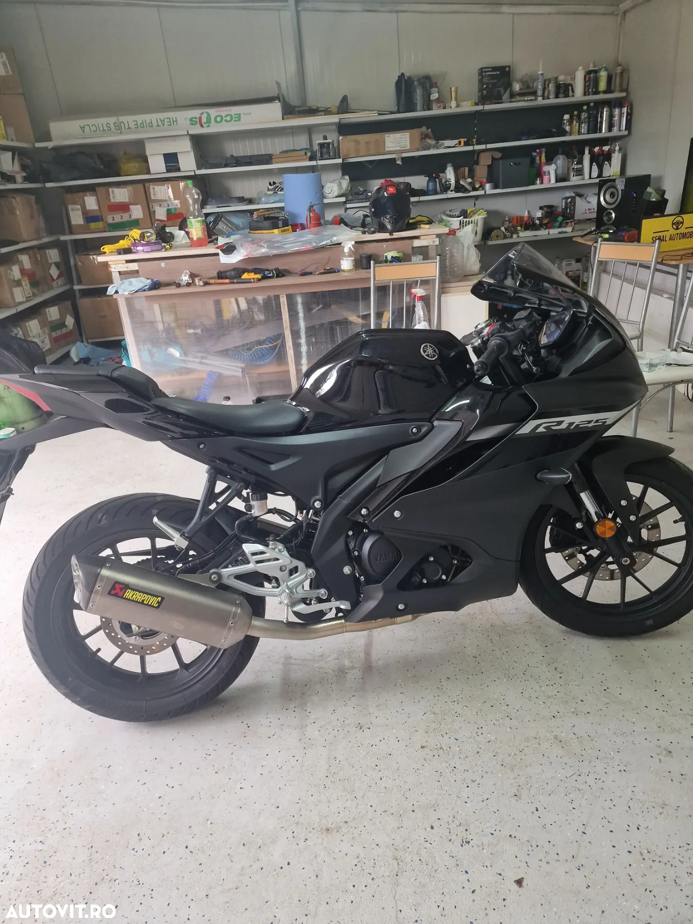 Yamaha YZF-R 125 - 3