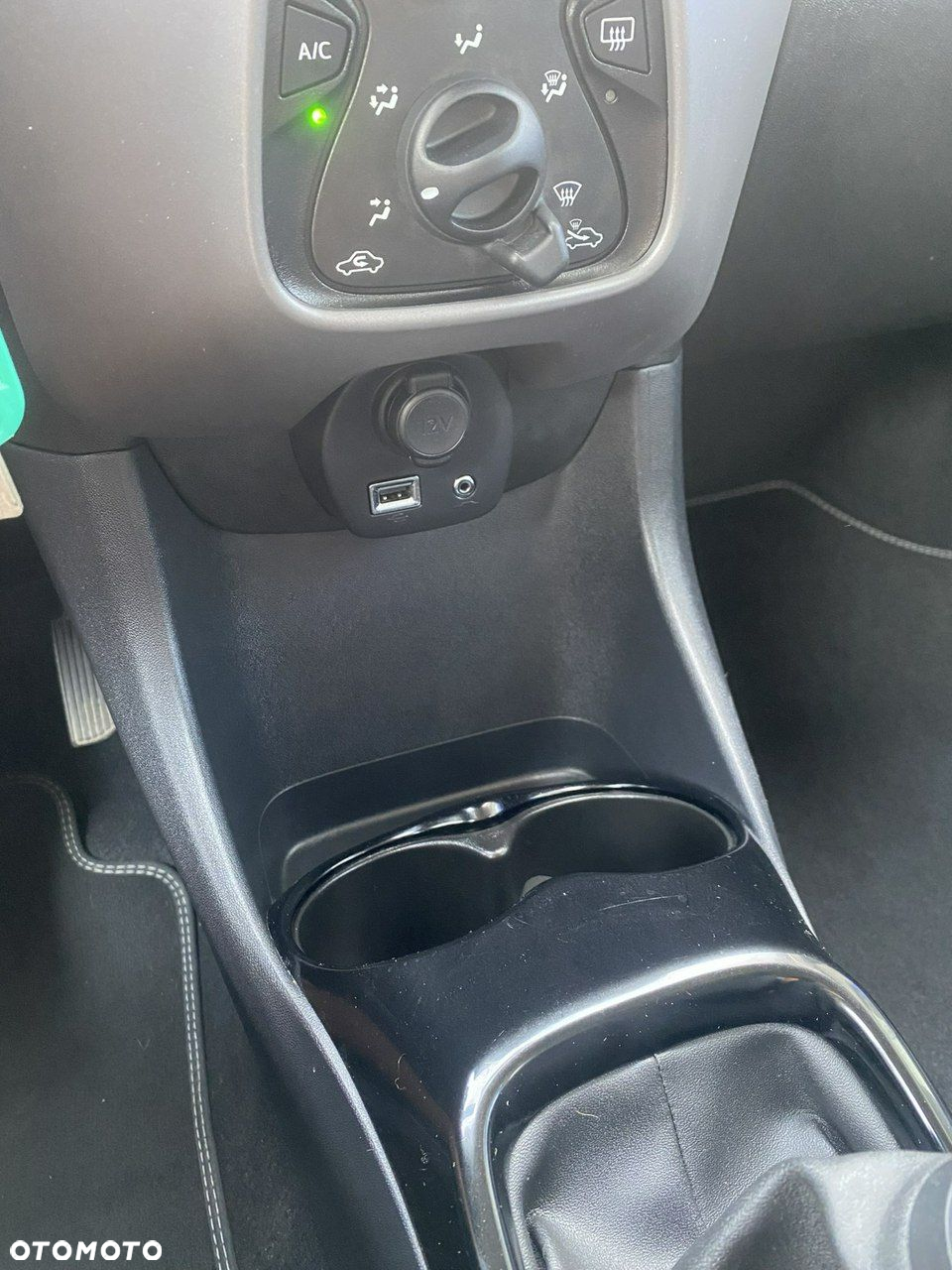 Peugeot 108 - 21
