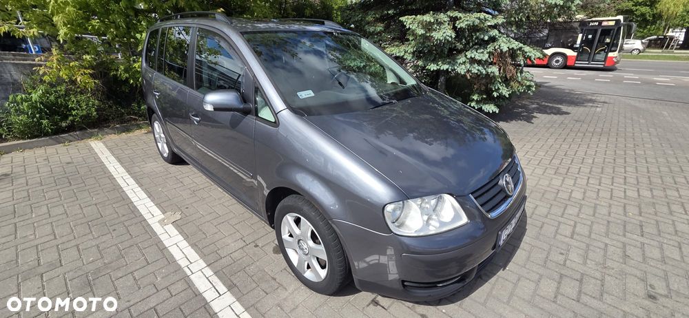 Volkswagen Touran 1.9 TDI DPF Highline - 5