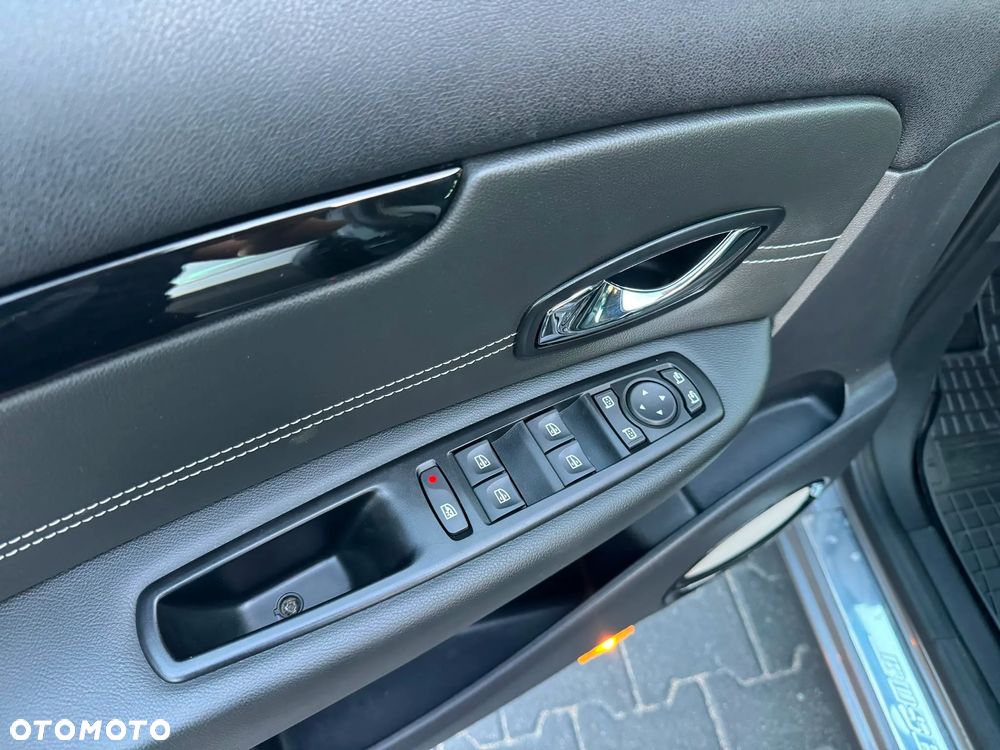 Renault Grand Scenic Gr 1.6 dCi Energy Bose Edition S&S - 21