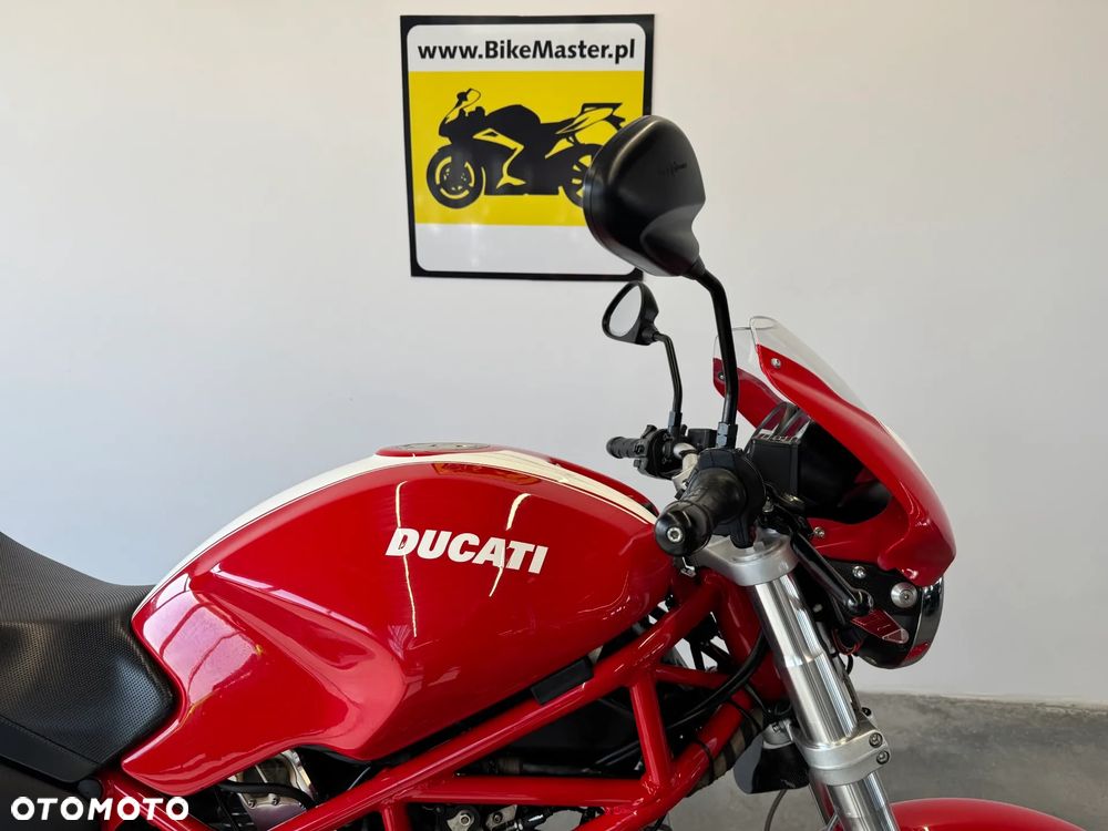Ducati Monster - 10