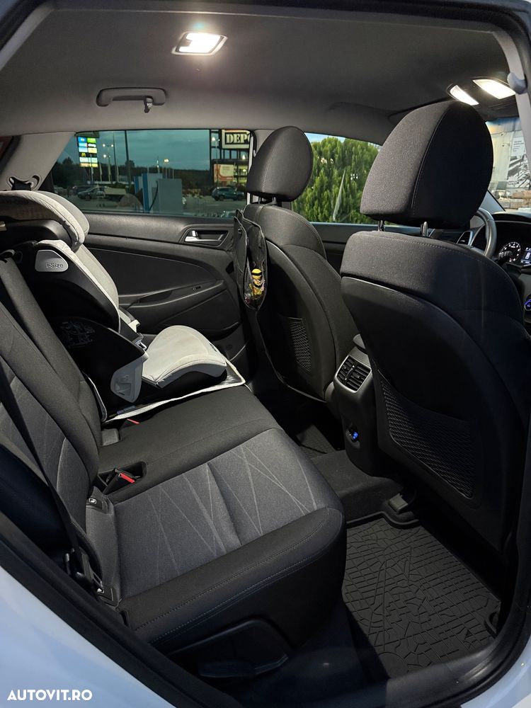 Hyundai Tucson 1.6 T-GDi 4WD 7DCT Style - 11
