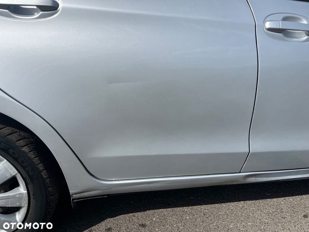 Toyota Yaris 1.4 D-4D Comfort - 9