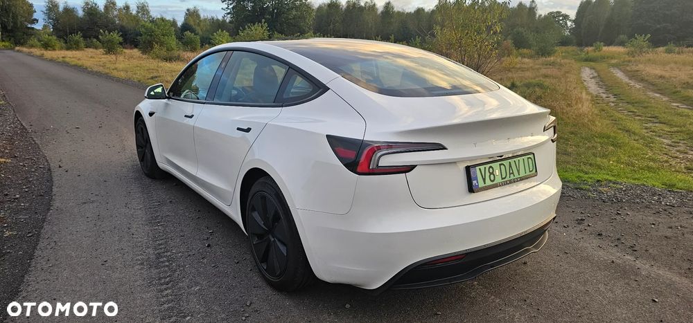 Tesla Model 3 Long Range RWD - 4