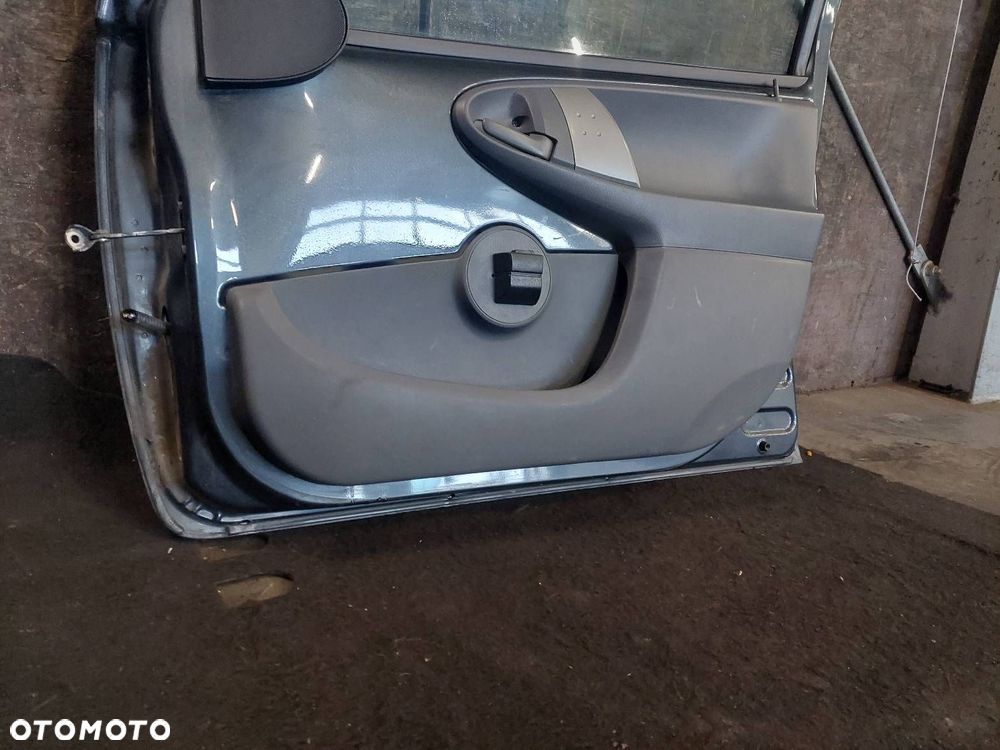 DRZWI KOMPLETNE PRAWY PRZÓD + LUSTERKO PRAWE CITROEN C1 I 5D KTA - 7