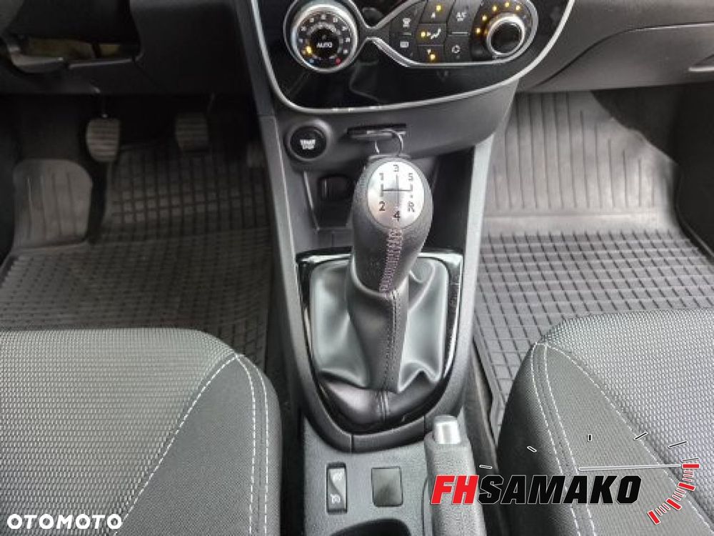 Renault Clio - 18