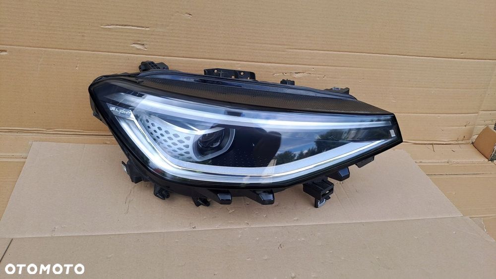 VW ID4 ID4 PRAWA LAMPA PRAWY PRZÓD 11B941036 ŁADNA UŻYWANA - 1