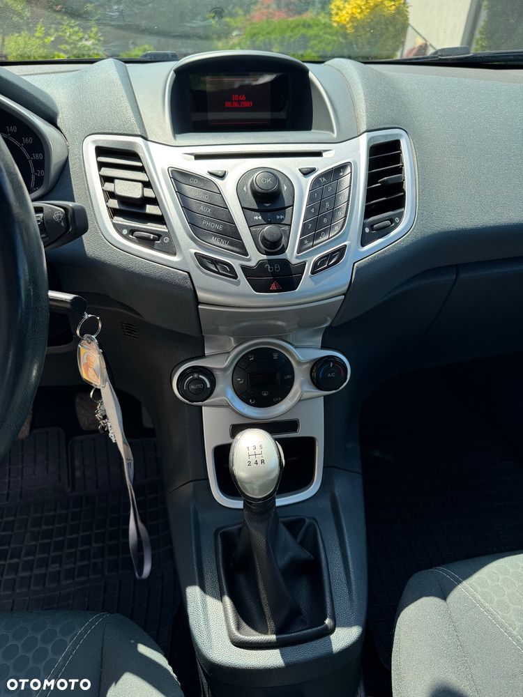 Ford Fiesta 1.4 Trend - 11