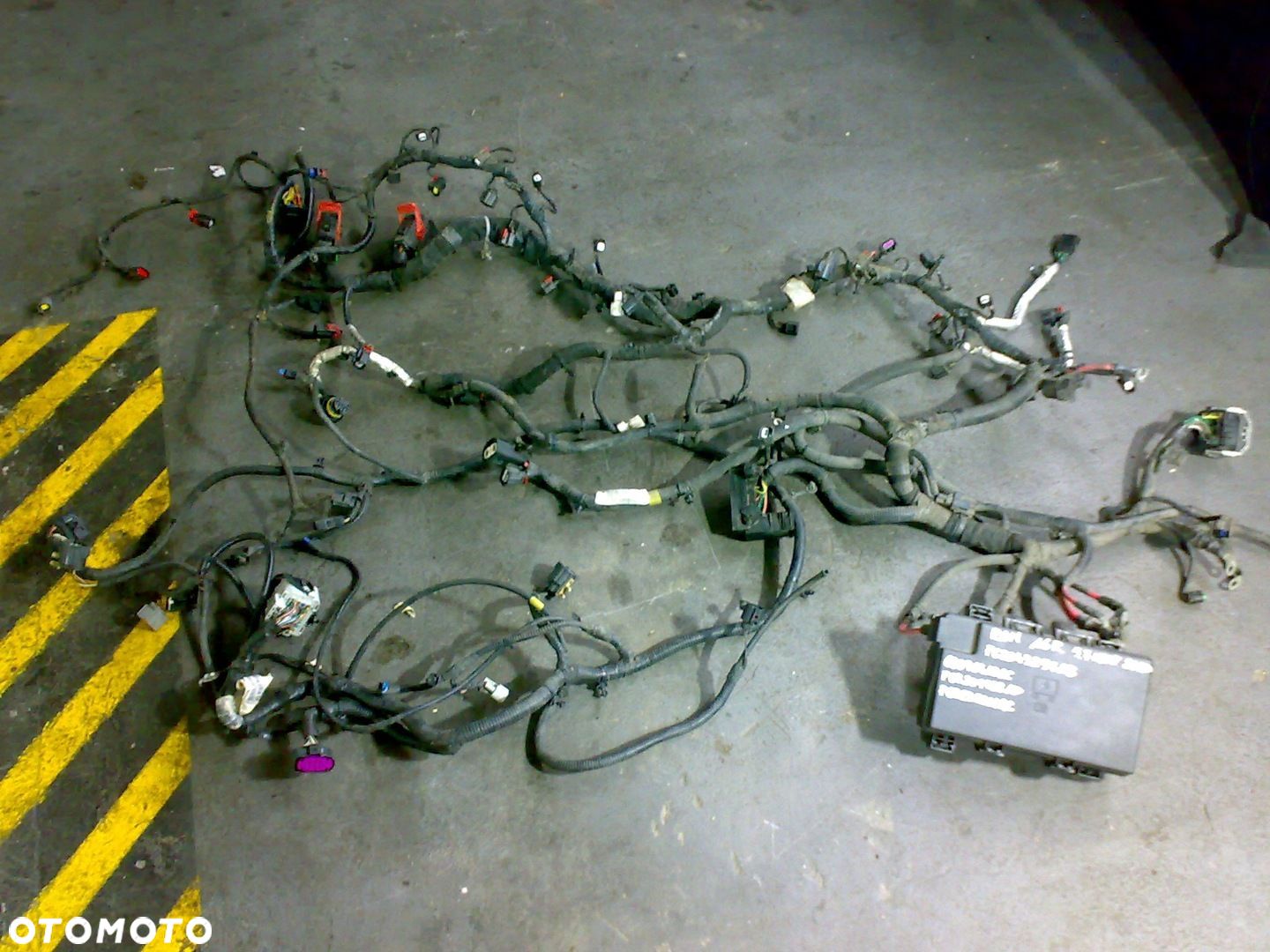 DODGE RAM 1500 2016R. 5.7 HEMI SKRZYNKA BEZPIECZNIKÓW INSTALACJA KOSTKA - 1