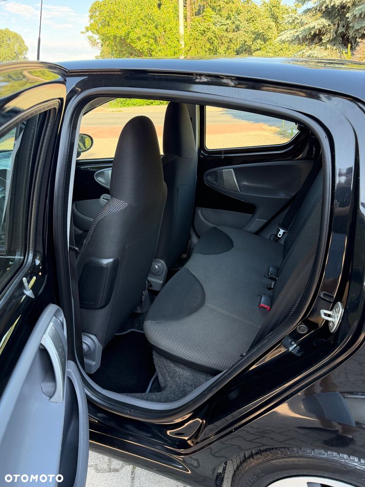 Toyota Aygo - 12