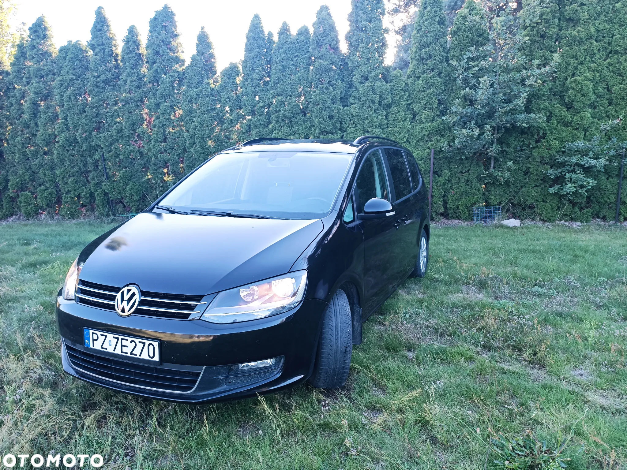 Volkswagen Sharan 2.0 TDI Comfortline DSG - 2
