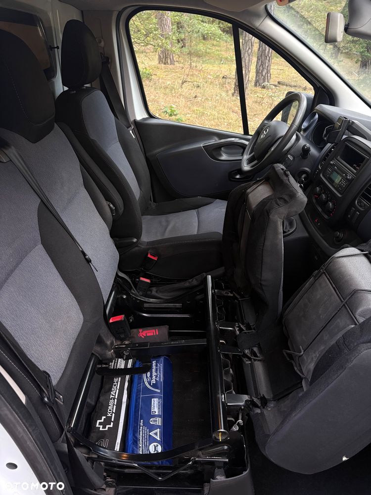 Opel Vivaro - 14