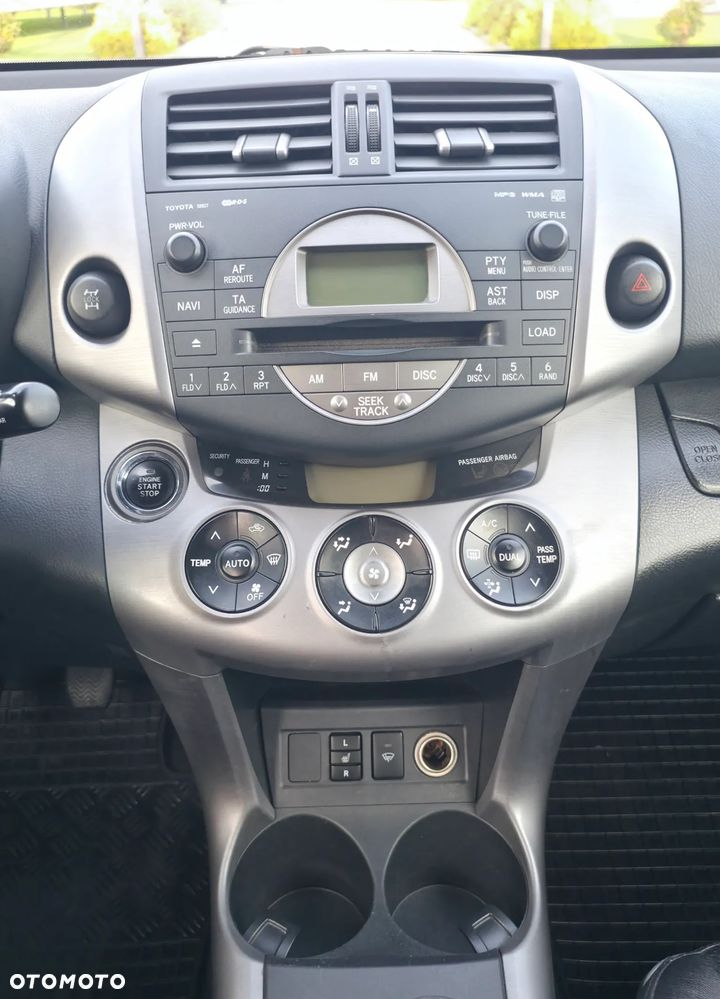 Toyota RAV4 - 17