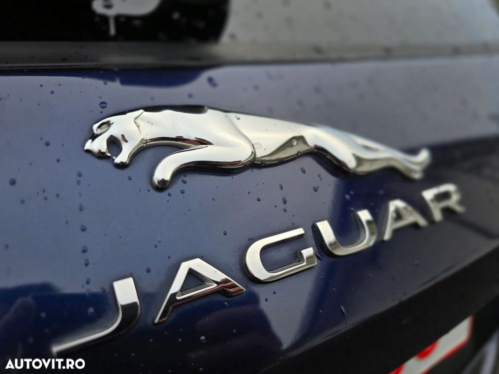 Jaguar F-Pace 30t AWD Portfolio - 26