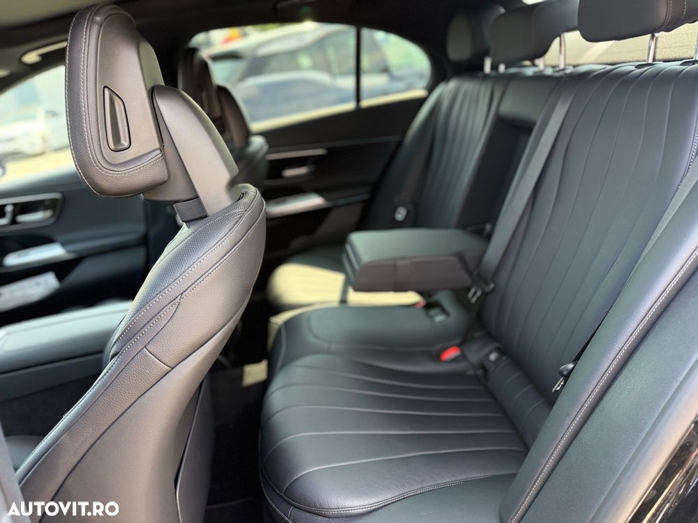 Mercedes-Benz E 400e 4Matic 9G-TRONIC - 28