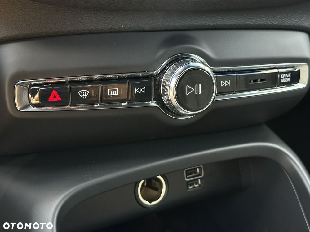 Volvo XC 40 - 27