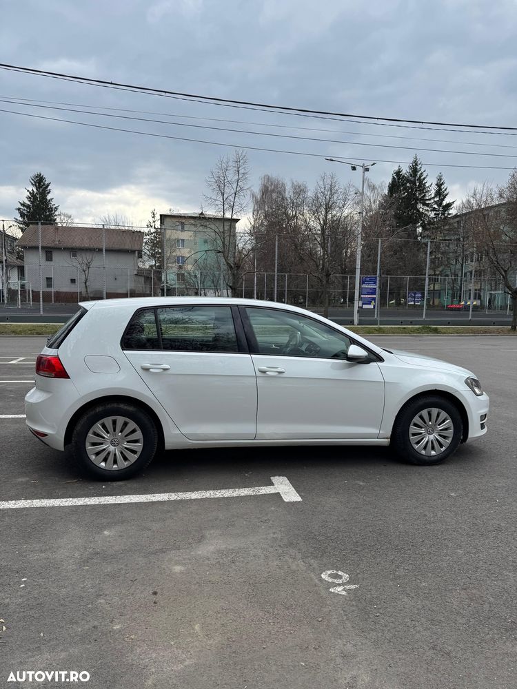 Volkswagen Golf - 16