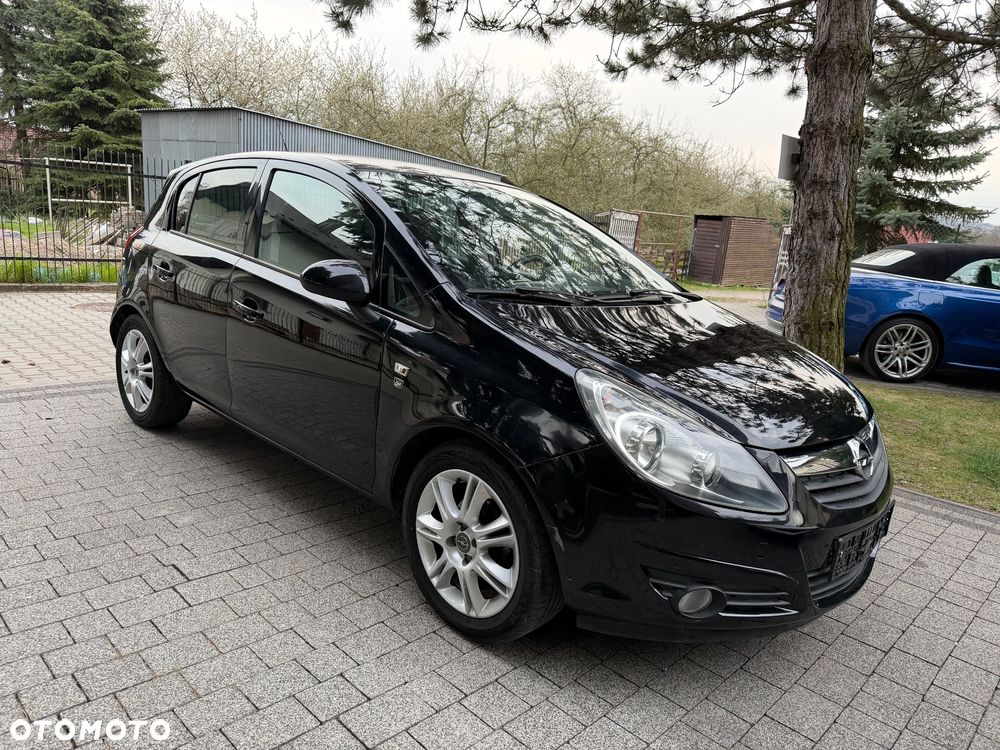 Opel Corsa 1.2 16V Cosmo - 3