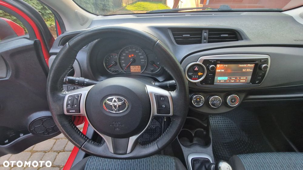 Toyota Yaris 1.33 Premium - 10